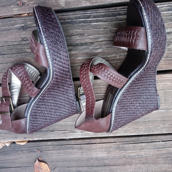 BANANA REPUBLIC women's Brown Leather Woven 5" Wedge Platform Sandals Heels 10. - Picture 6 of 7